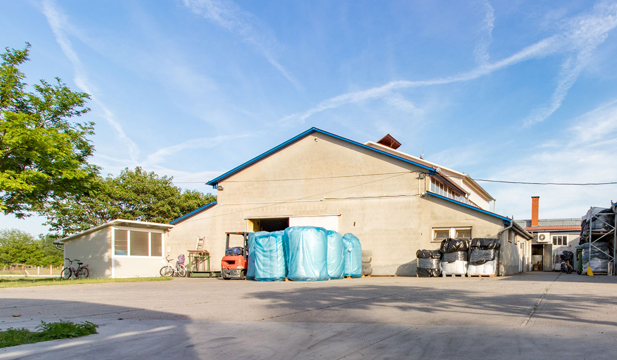 Pap-et Kft. - Szelektív kukazsákok, takarófóliák, újrahasznosított és környezebarát anyagokból, egy élhetőbb körtnyezetért. 